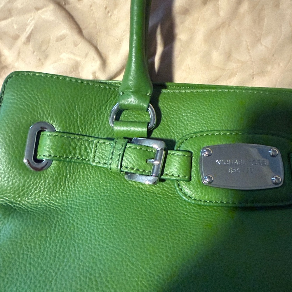 Michael Kors Vibrant Green Satchel - Picture 6 of 16
